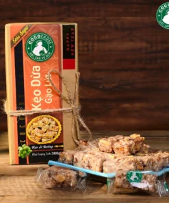 Kẹo dừa Gạo Lứt đậu phộng Cocofarm ít đường hộp 300g